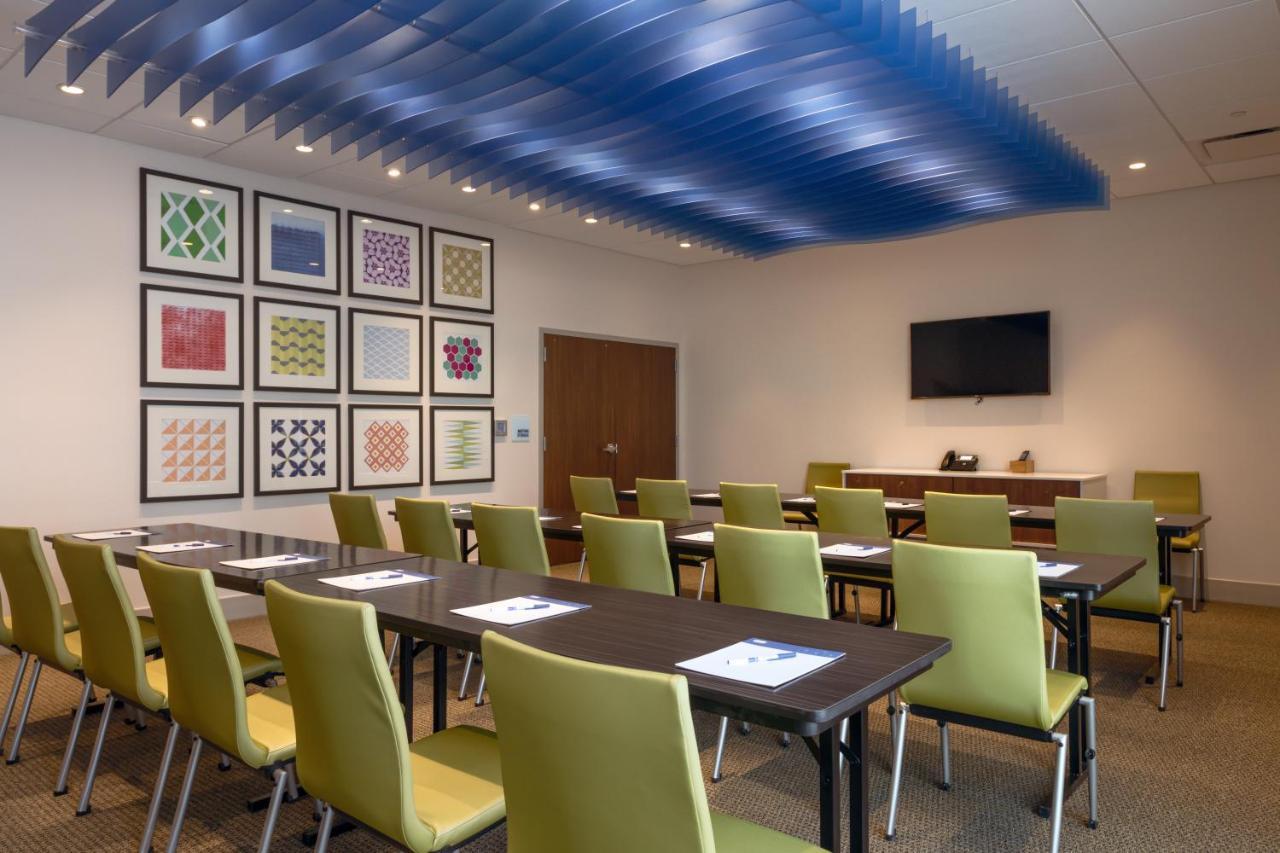 Holiday Inn Express & Suites - Tulsa Downtown - Arts District By Ihg Exterior foto